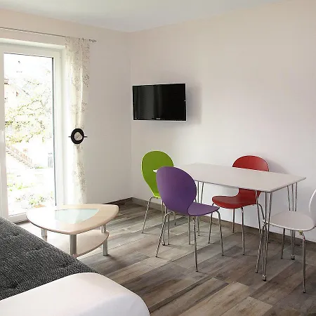 아파트 Ferienwohnung *